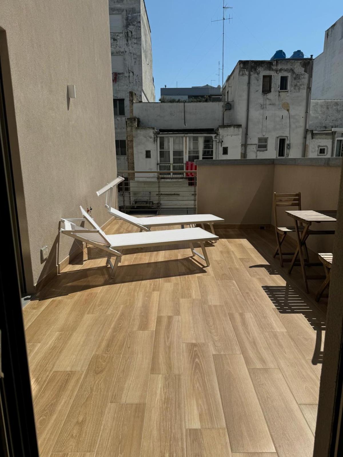 Piccinni Exclusive Suite 5 Bari Exteriör bild